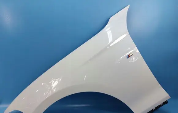 BMW 2 F22 F23 Fender ALPINWEISSA300