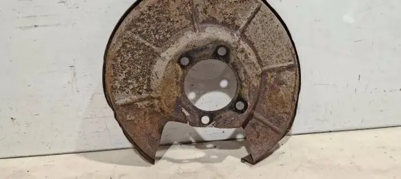Volvo V70 Rear brake disc plate dust cover 6g912k316a