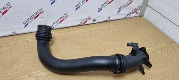 BMW 3 G20 G21 Intercooler hose/pipe 8637896