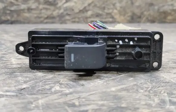 Mazda 6 Electric window control switch