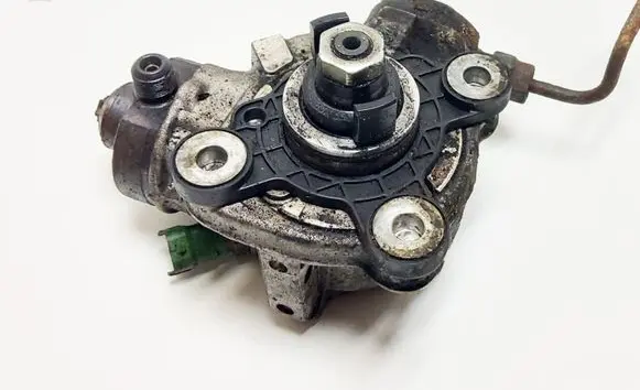 Volvo XC60 Fuel injection high pressure pump 31272896