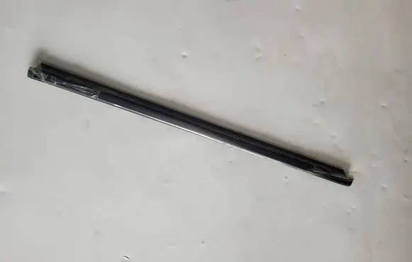 Mercedes-Benz Vito Viano W638 Front door glass trim molding A6387250523