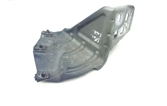 Opel Mokka X Fender mounting bracket