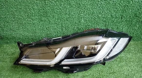 Jaguar F-Pace Headlight/headlamp MK8313W030BC