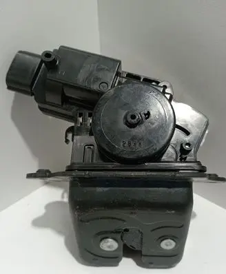 Toyota C-HR I Tailgate/trunk/boot lock/catch/latch 2896