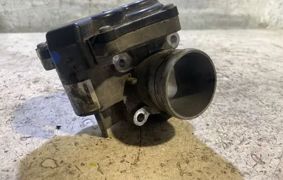 Renault Megane II Throttle valve 8200987453 185001961 H8200727648
