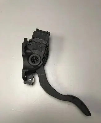 Volvo XC60 Accelerator throttle pedal 31329058