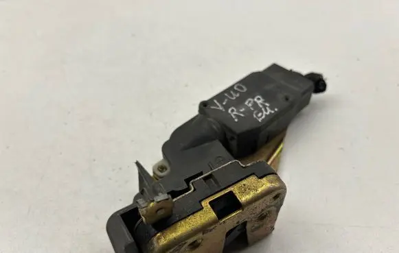Front door lock