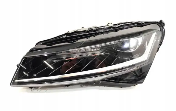 Skoda Superb B8 (3V) Headlight/headlamp 3V1941015D