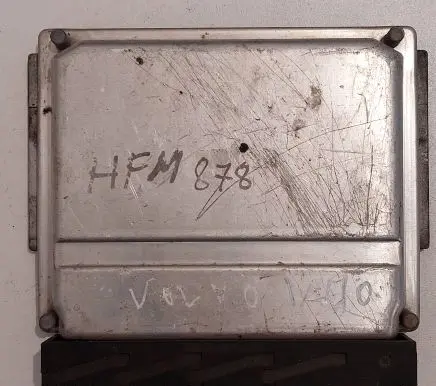 Volvo V70 Engine control unit/module 09496667A 28SA4018 0281001776