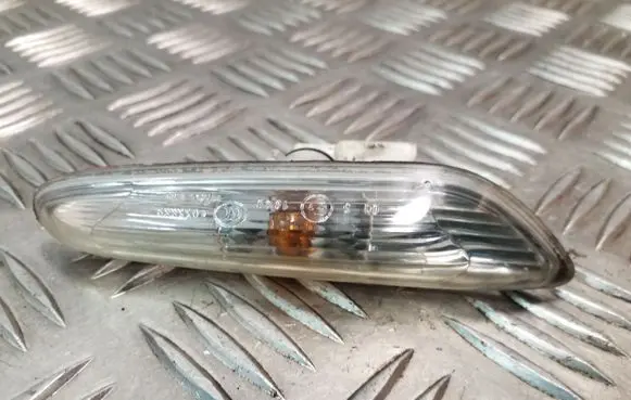 BMW 1 E81 E87 Front fender indicator light 7253326