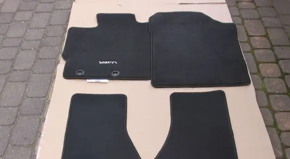 Toyota Yaris Car floor mat set PW2100D017C0