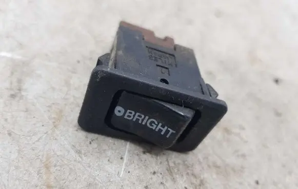 Subaru Impreza II Other switches/knobs/shifts NOCODE