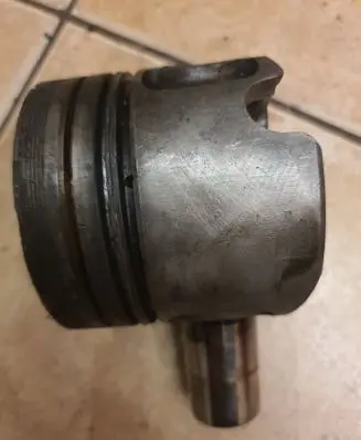 Audi 80 90 S2 B4 Piston 79V101 A271 MAHLE