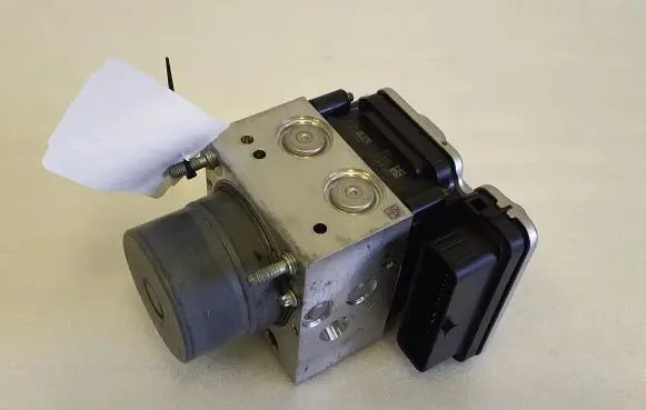 Nissan Qashqai J12 ABS Pump 3330A20015 0265956953