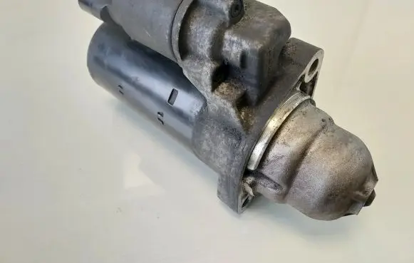 Audi A6 S6 C6 4F Starter motor 059911024 0001109258