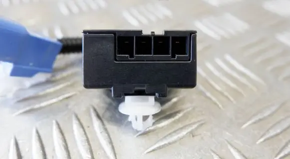 Lexus CT 200H Seat heating relay 8750176011