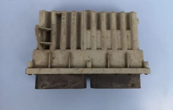 Coolant fan relay