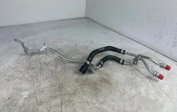 BMW 5 G30 G31 Engine coolant pipe/hose 858394