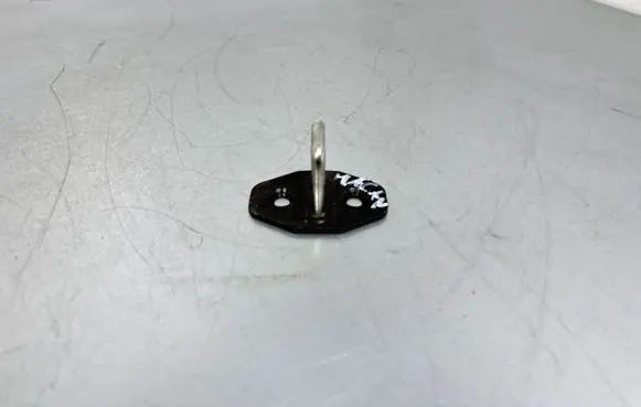 Porsche Macan (95B) Trunk lock loop 7P0827517F