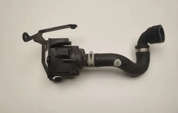 Porsche Macan (95B) Electric auxiliary coolant/water pump 06H121601M