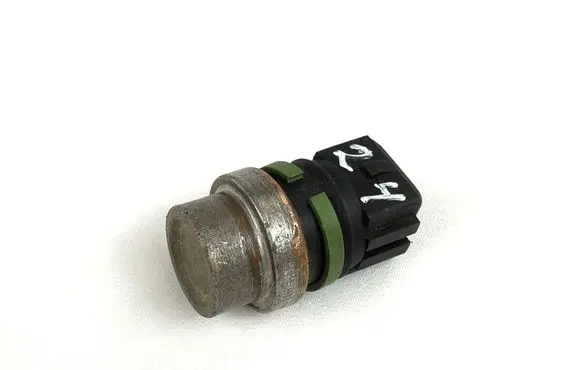 Seat Ibiza II (6k) Coolant temperature sensor 357919501