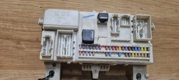 Volvo C30 Fuse module 31268178