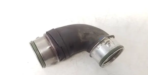Volkswagen Jetta V Intercooler hose/pipe 038131111b 14301