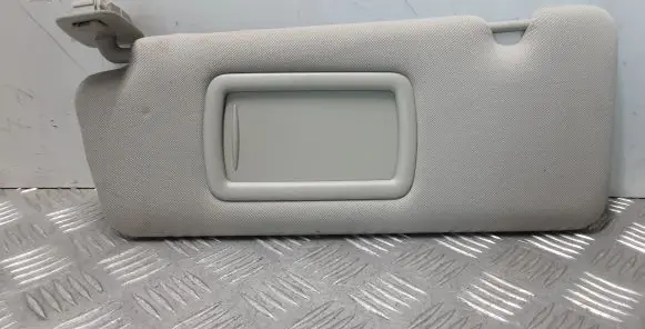 Renault Latitude (L70) Sun visor