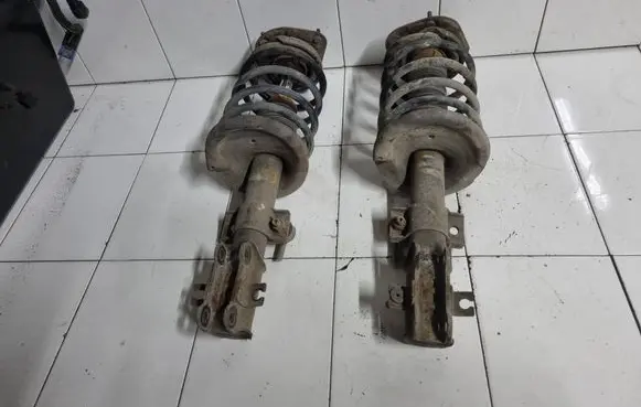 Volvo V70 Front shock absorber with coil spring