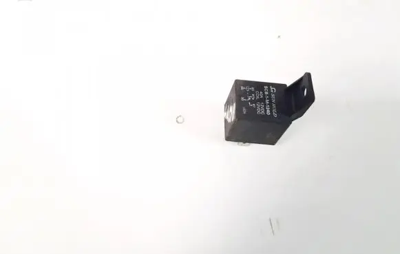 Audi A4 S4 B5 8D Other relay scb1m1240