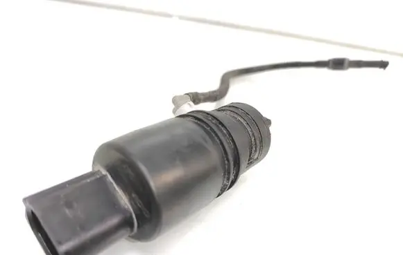 BMW X5 E70 Windshield washer spray nozzle 6934160 3095102 10833217