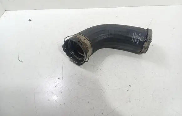 Volvo S60 Intercooler hose/pipe 31657743