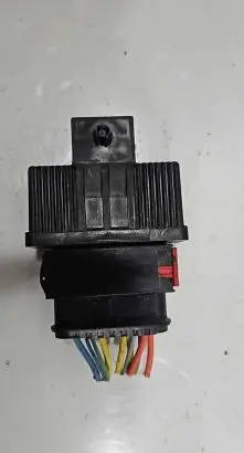 Peugeot 406 Fuel injection pump control unit/module 240107