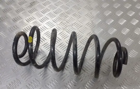 Toyota Yaris Rear coil spring