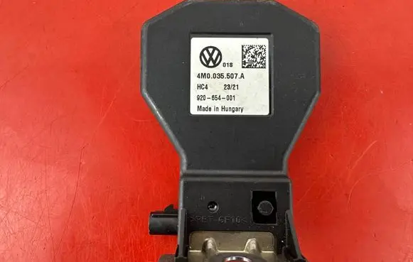 Audi Q8 USB socket connector 4M0035507A