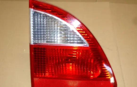 Volkswagen Sharan Tailgate rear/tail lights