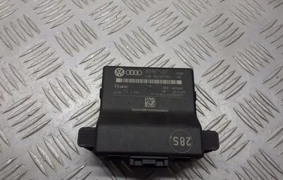 Volkswagen Touran I Gateway control module 1K0907530F