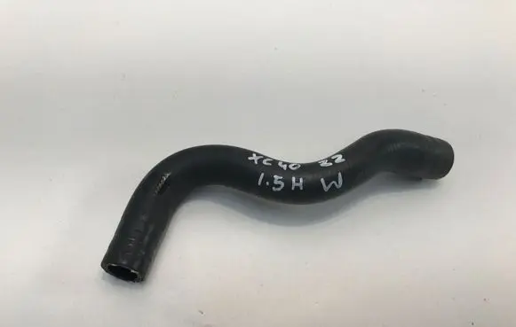Volvo XC40 Engine coolant pipe/hose 32222093 8888769040