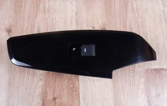Mazda 3 III Quarter vent window switch BPN266370A BRL1684L1 BRL14281K