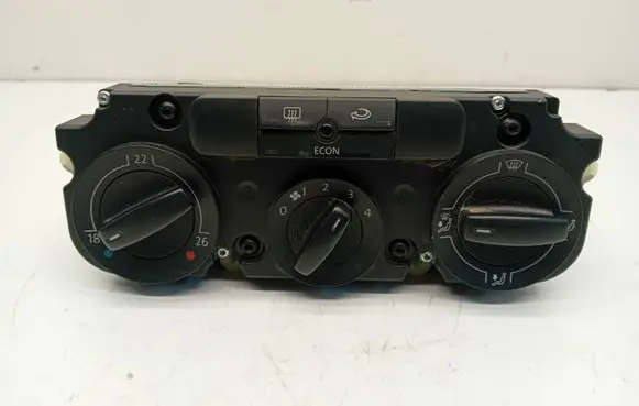 Volkswagen PASSAT B6 Climate control unit
