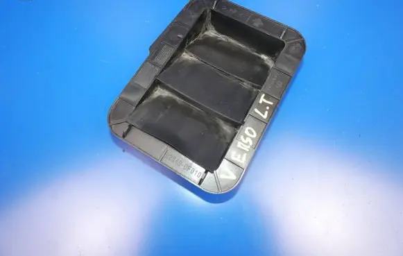 Toyota Verso Quarter panel pressure vent 629400F010