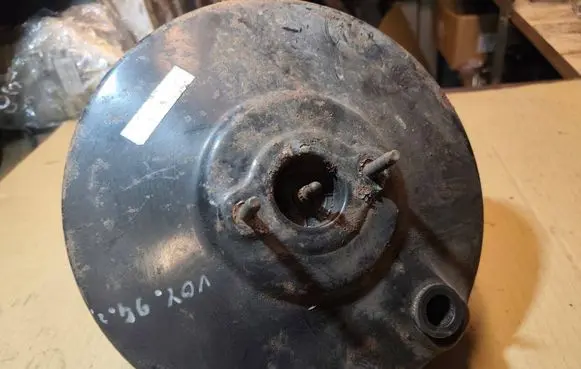 Chrysler Grand Voyager II Brake booster