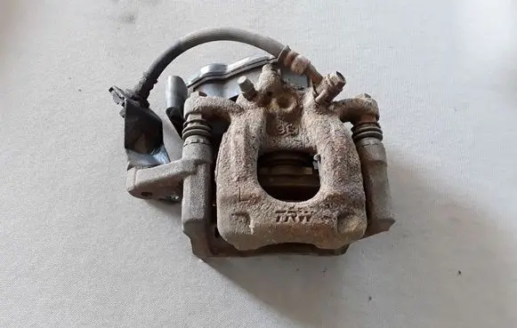 Nissan Qashqai Rear brake caliper 440114EA0A