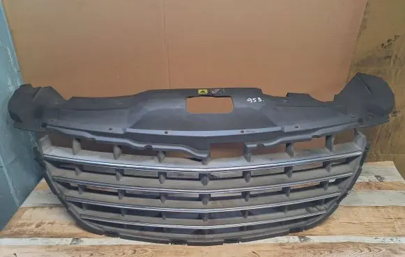 Chrysler Pacifica Front grill 04857626AA 04857713AA