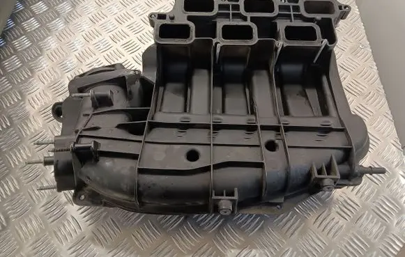 Chrysler Pacifica Intake manifold 72142023