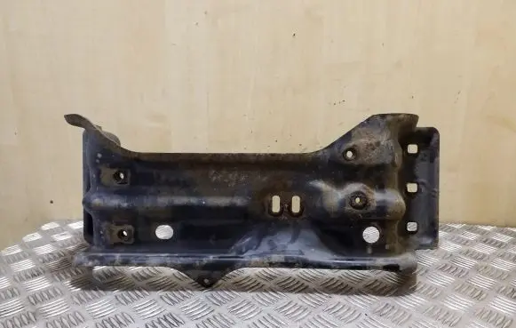 Jeep Grand Cherokee Gearbox mounting bracket
