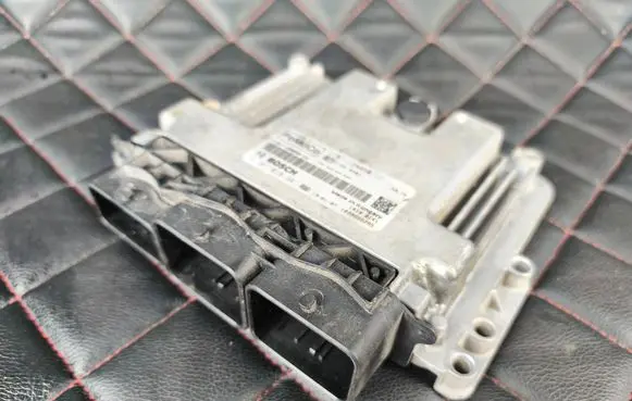 Ford C-MAX II Engine control unit/module C1B112A650CD 0281019941