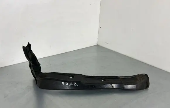 Audi A7 S7 4G Fender end trim 4G8821112A