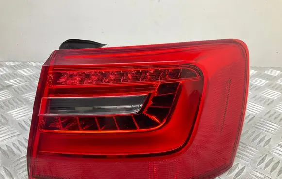 Rear/tail lights